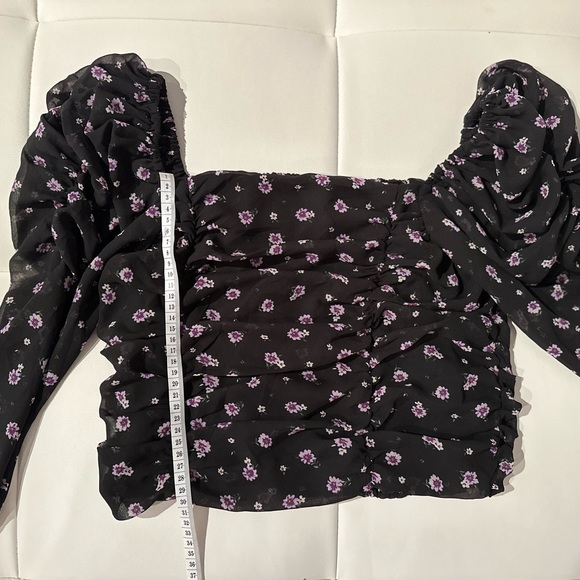 H&M Medium Top - Picture 8 of 8